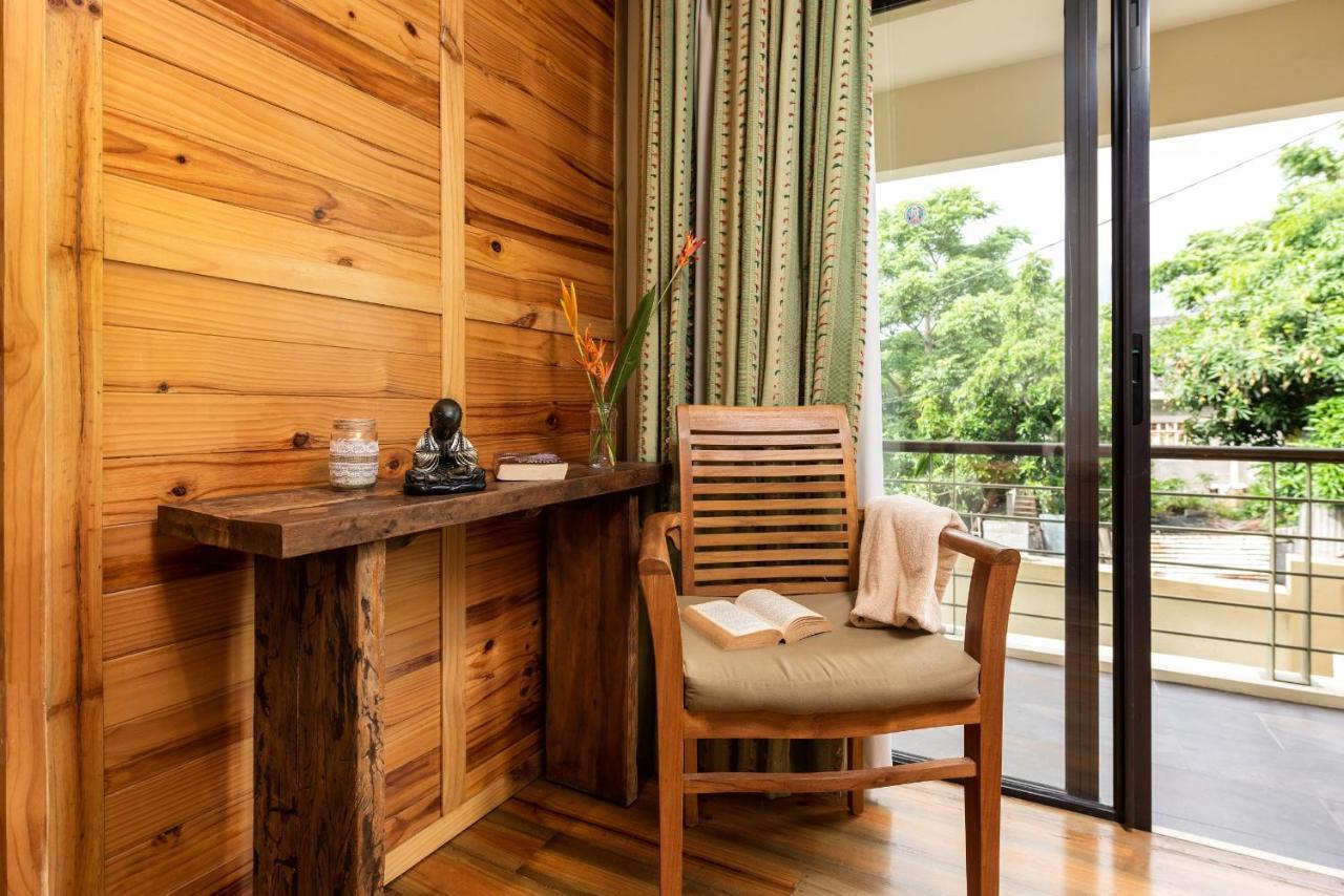 Happy Days Guest House Le Morne Exterior photo