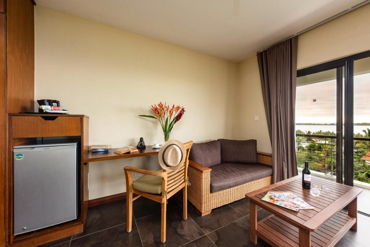 Happy Days Guest House Le Morne Exterior photo