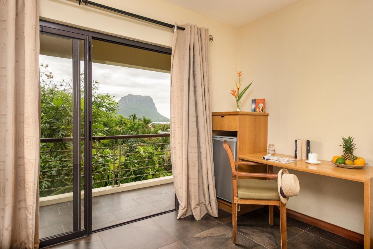 Happy Days Guest House Le Morne Exterior photo