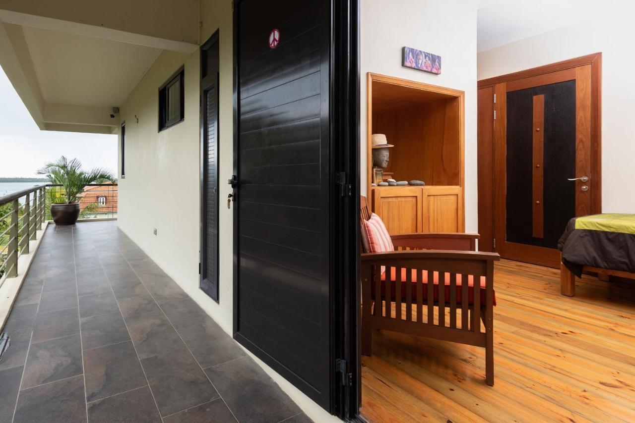 Happy Days Guest House Le Morne Exterior photo