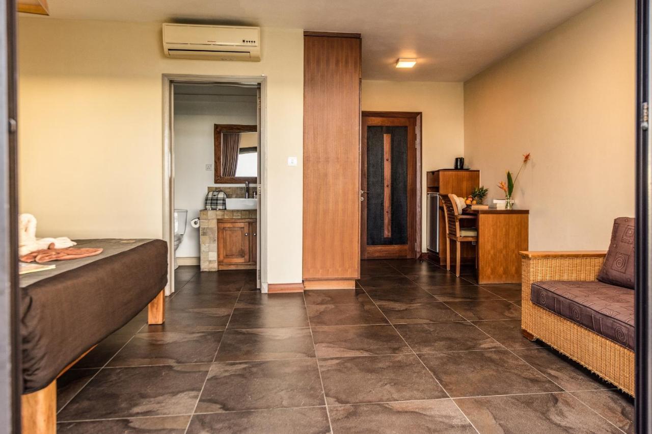 Happy Days Guest House Le Morne Exterior photo